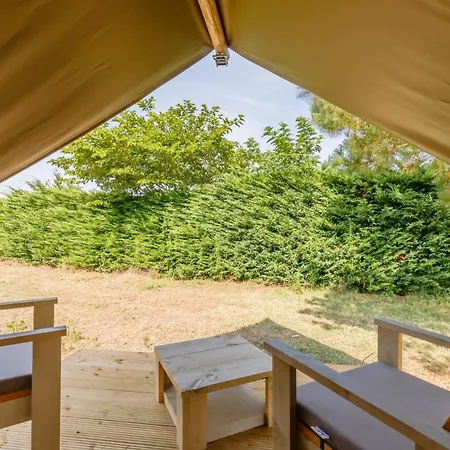 Camping Bel Air Village La Baie